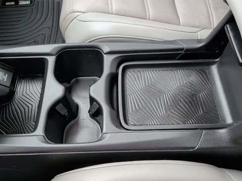 Used 2018 Honda CR-V Touring image 29