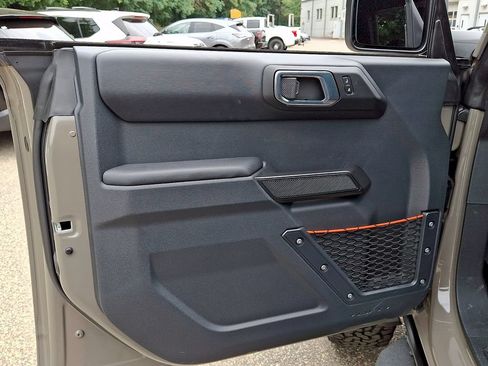 Used 2025 Ford Bronco Raptor AWD/4WD image 12
