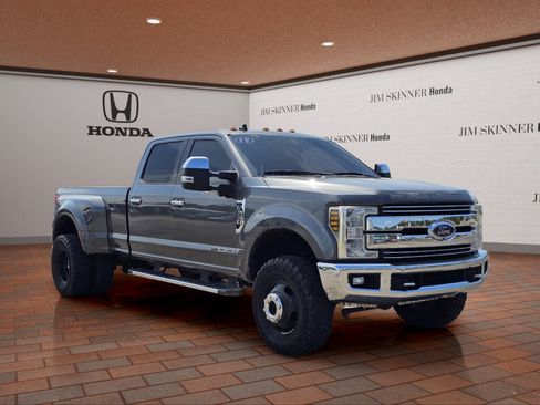 Used 2019 Ford F350 Lariat w/ Lariat Ultimate Package AWD/4WD image 5
