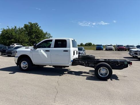 New 2026 RAM 3500 Tradesman w/ Chrome Appearance Group A AWD/4WD image 9