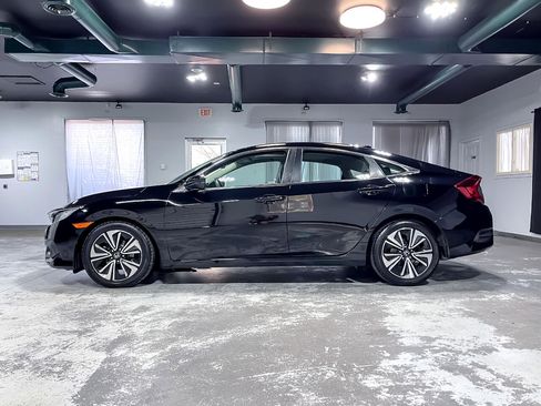Used 2018 Honda Civic EX-L image 5