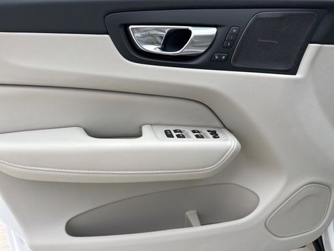 New 2026 Volvo XC60 B5 Ultra w/ Protection Package Premier image 12
