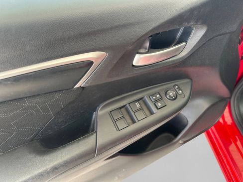 Used 2016 Honda Fit EX image 11