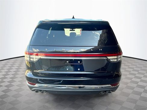 Used 2023 Lincoln Aviator Reserve image 7