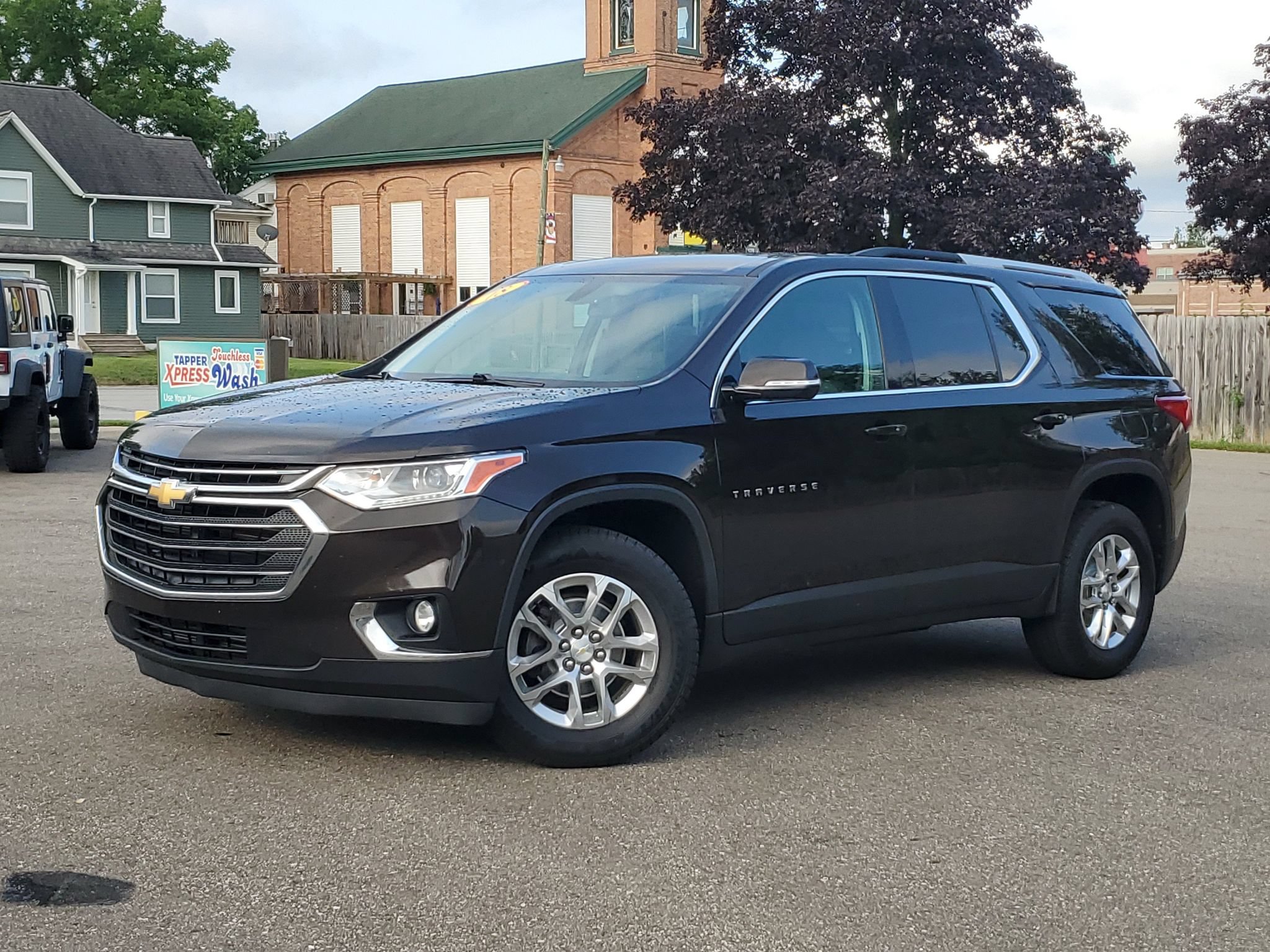 Used 2018 Chevrolet Traverse LT FWD image 30