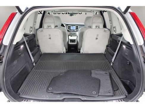 Certified 2024 Volvo XC90 B6 Plus w/ Protection Package Premier AWD/4WD image 32