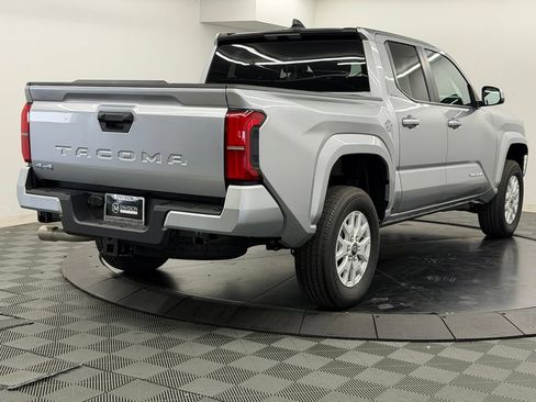 Used 2026 Toyota Tacoma SR5 AWD/4WD image 10