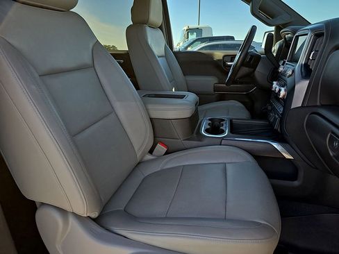 Used 2020 GMC Sierra 1500 SLT RWD image 10