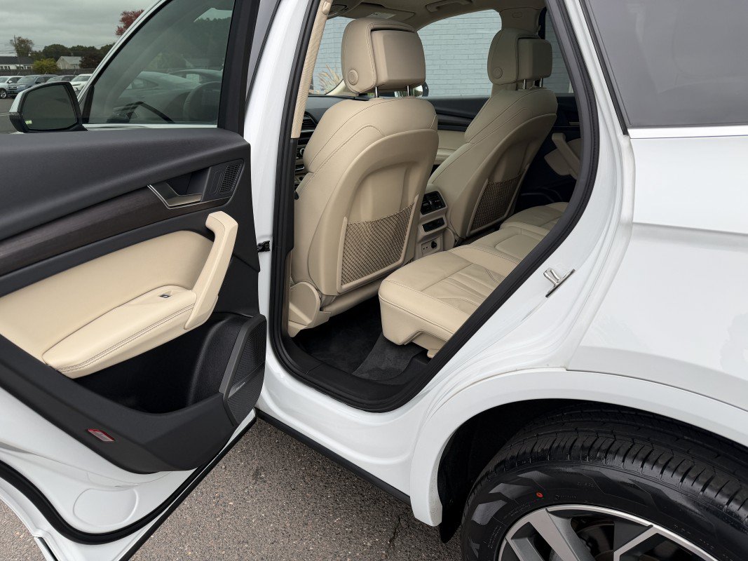 Used 2024 Audi Q5 2.0T Premium Plus AWD/4WD image 18