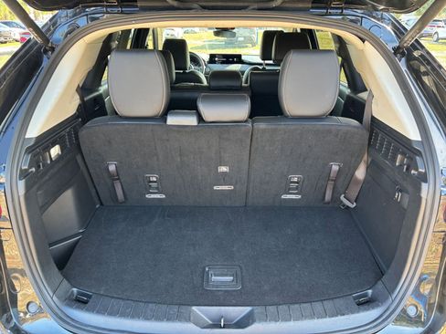 Used 2025 MAZDA CX-90 3.3 Turbo w/ Preferred Package image 34