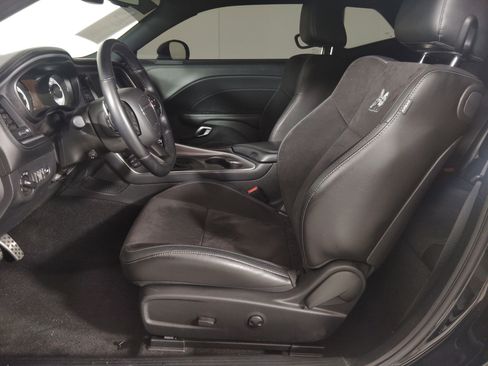 Used 2022 Dodge Challenger R/T Scat Pack image 5