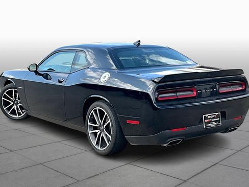 Used 2022 Dodge Challenger R/T w/ Plus Package image 19