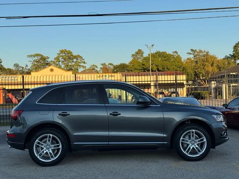 Used 2016 Audi Q5 2.0T Premium Plus w/ Technology Package image 11