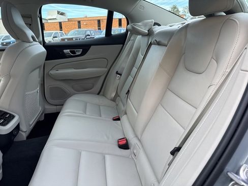 Used 2024 Volvo S60 B5 Ultimate w/ Climate Package image 20