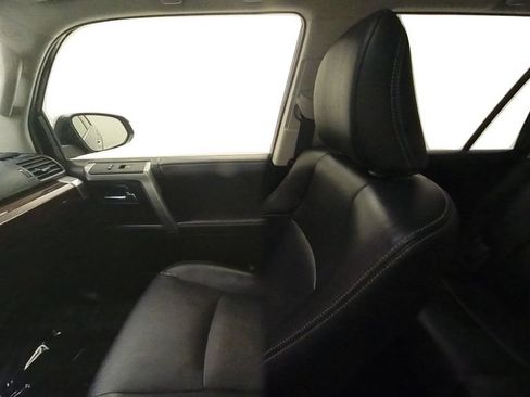 Certified 2022 Toyota 4Runner Limited AWD/4WD image 31