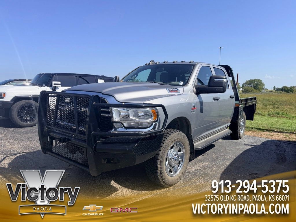 Used 2024 RAM 3500 Tradesman w/ Chrome Appearance Group AWD/4WD image 1