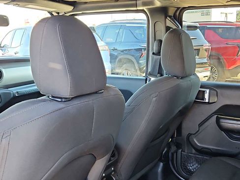 Used 2020 Jeep Wrangler Unlimited Sport S AWD/4WD image 23
