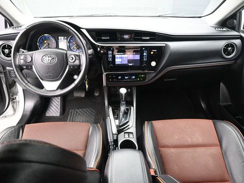 Used 2017 Toyota Corolla SE w/ Carpet Mat Package (TMS) FWD image 19