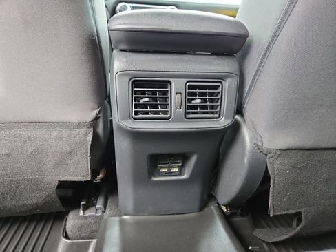 Used 2021 Toyota RAV4 XLE image 30