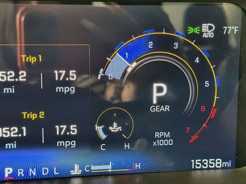 Used 2024 Chevrolet Colorado ZR2 AWD/4WD image 13