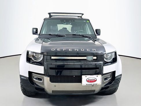 Used 2020 Land Rover Defender 110 X image 2