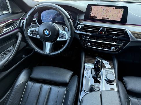 Used 2019 BMW 540i w/ M Sport Package image 24