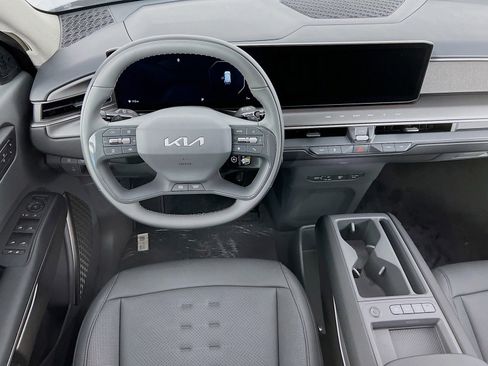 New 2026 Kia EV9 Wind AWD/4WD image 19