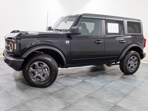 Certified 2025 Ford Bronco Big Bend image 3