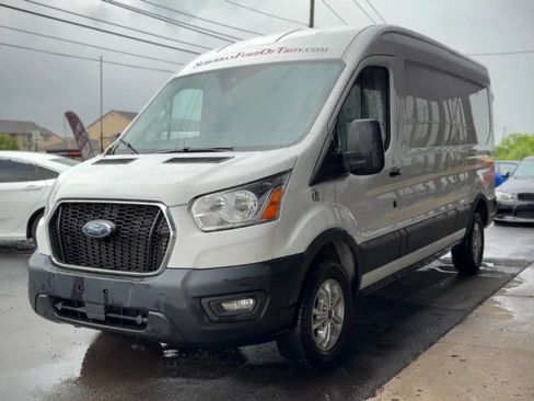 Used 2022 Ford Transit 250 Medium Roof w/ Interior Upgrade Package RWD image 5