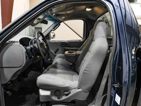 Used 2004 Ford F150 XL image 4