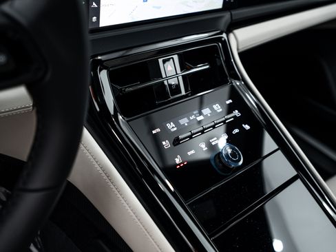 New 2026 Porsche Panamera 4 image 19