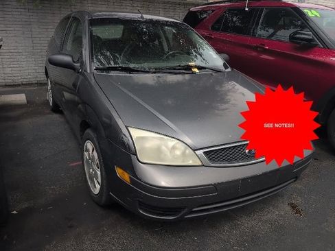 Used 2006 Ford Focus ZX3 Hatchback FWD image 1