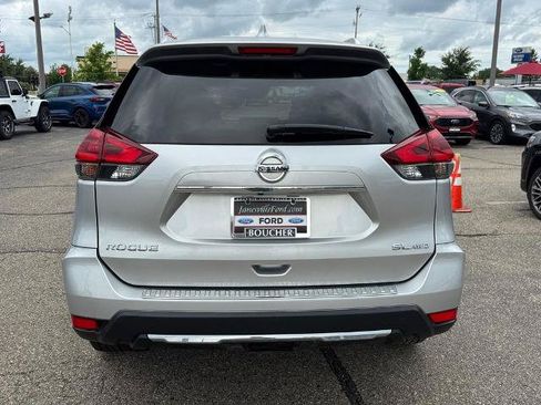 Used 2018 Nissan Rogue SL w/ Premium Package AWD/4WD image 4