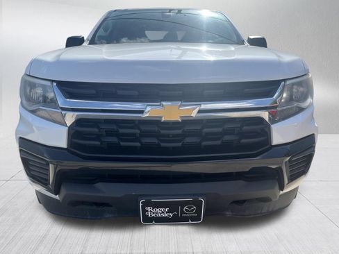 Used 2022 Chevrolet Colorado W/T w/ WT Convenience Package AWD/4WD image 2