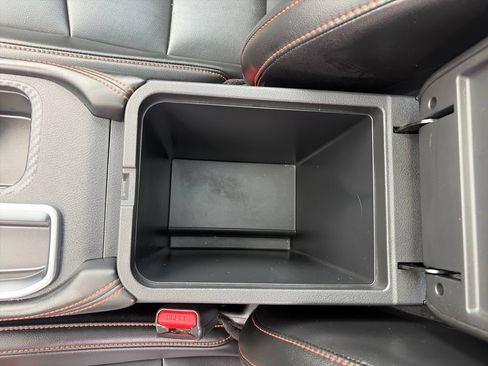 Used 2022 Nissan Sentra SR w/ SR Premium Package FWD image 26