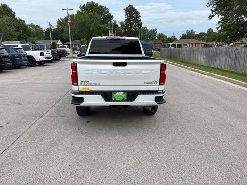 Used 2025 Chevrolet Silverado 2500 High Country w/ High Country Premium Package AWD/4WD image 4