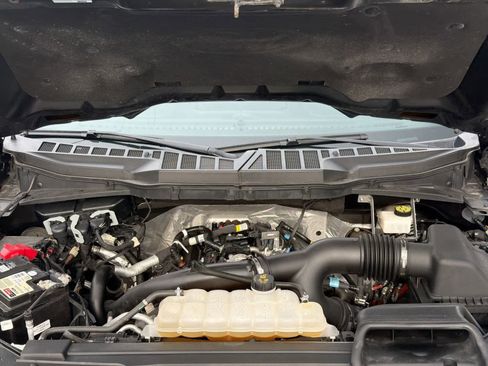 Used 2021 Ford F150 XLT w/ Equipment Group 302A High image 15