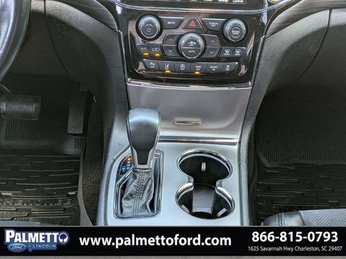 Used 2021 Jeep Grand Cherokee Laredo X AWD/4WD image 20