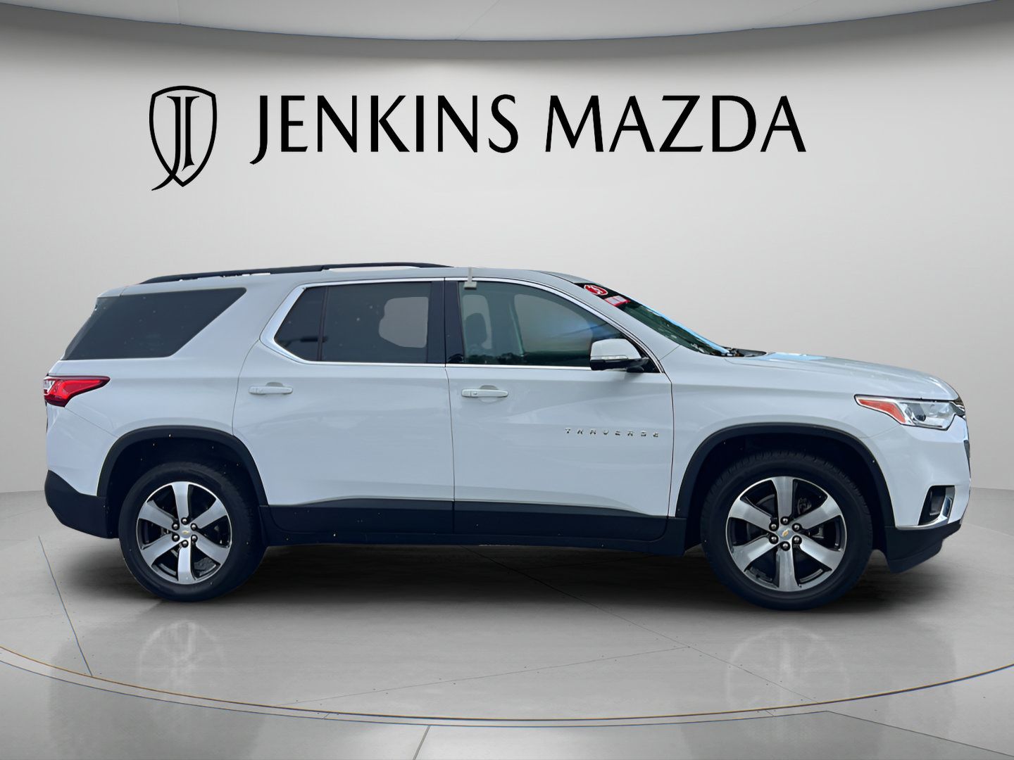 Used 2020 Chevrolet Traverse LT w/ LT Premium Package FWD image 7