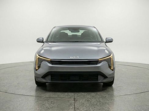 Used 2025 Kia K4 LXS image 2