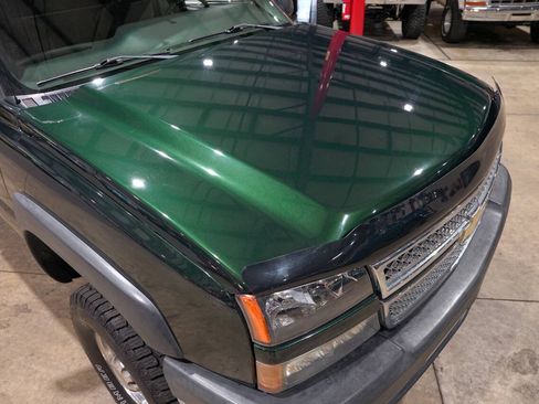 Used 2006 Chevrolet Silverado 2500 W/T w/ Snow Plow Prep Package AWD/4WD image 18