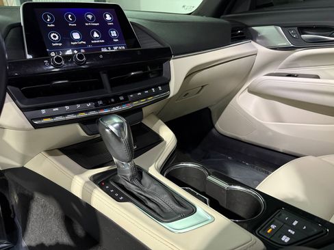 Used 2020 Cadillac CT4 Luxury w/ Bose Premium Audio Package image 14