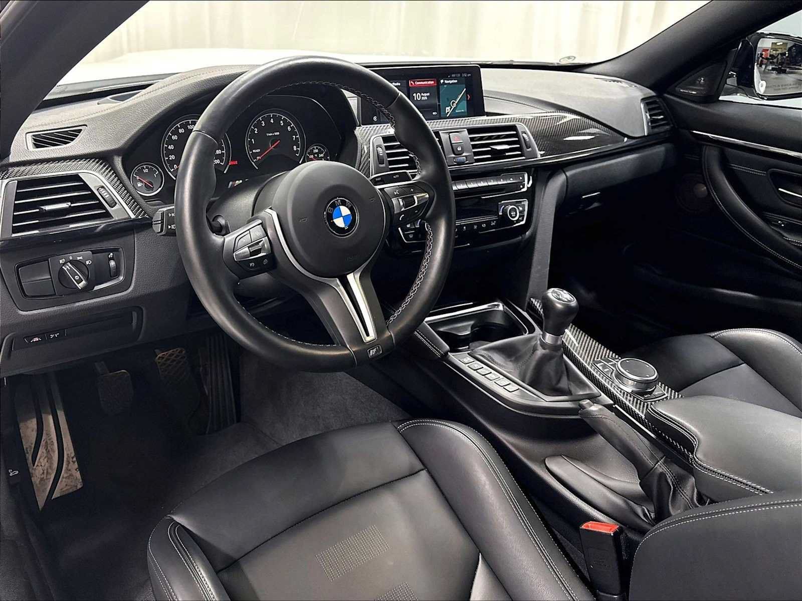 Used 2019 BMW M4 Coupe w/ Executive Package RWD image 6