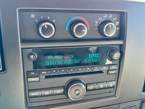 Used 2020 GMC Savana 3500 w/ Driver Convenience Package image 22