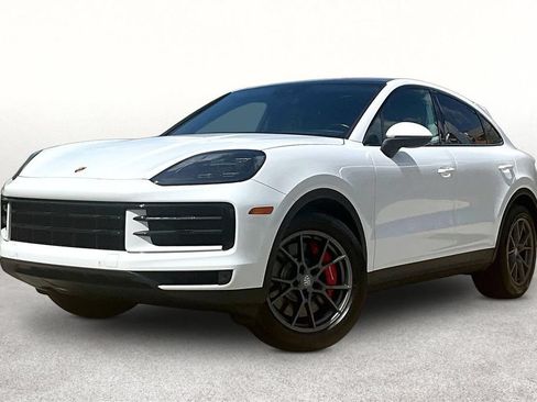 Used 2024 Porsche Cayenne S AWD/4WD image 15