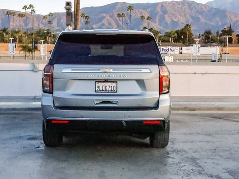 Used 2024 Chevrolet Suburban LT image 7