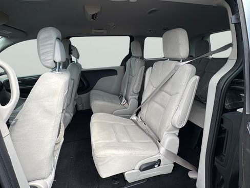 Used 2015 Dodge Grand Caravan SE w/ Quick Order Package 29E SE FWD image 33