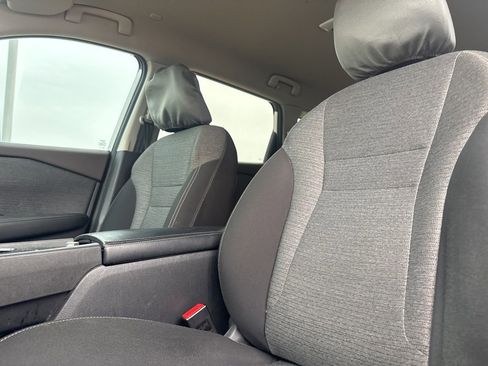 Certified 2023 Nissan Rogue SV image 40