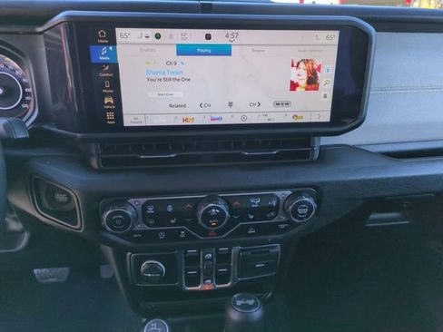 Certified 2024 Jeep Wrangler Unlimited Sport AWD/4WD image 18