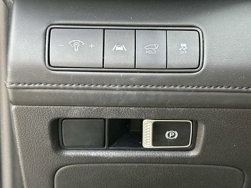 Used 2021 Hyundai Santa Fe Limited image 34